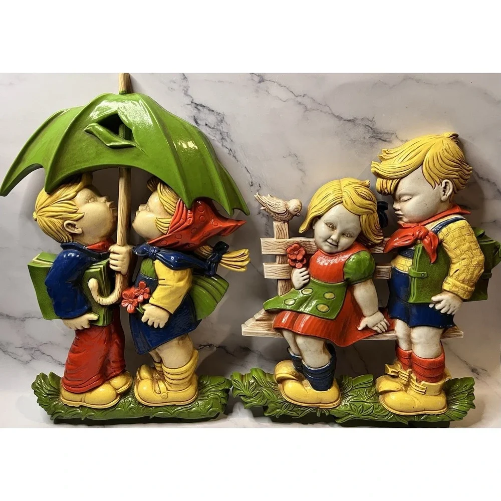 Set of 2 Homco Wall Decor 1977 Boy & Girl With Umbrella Kiss Boy & Girl Bench
